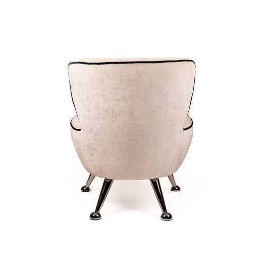 Poltroncina Artigianale | Elegance in Velvet