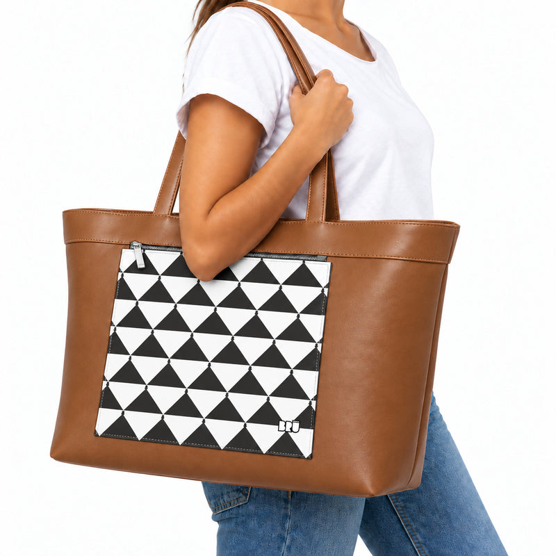 Borsa Biggy | Brown – Apulia Edition Black – indossata