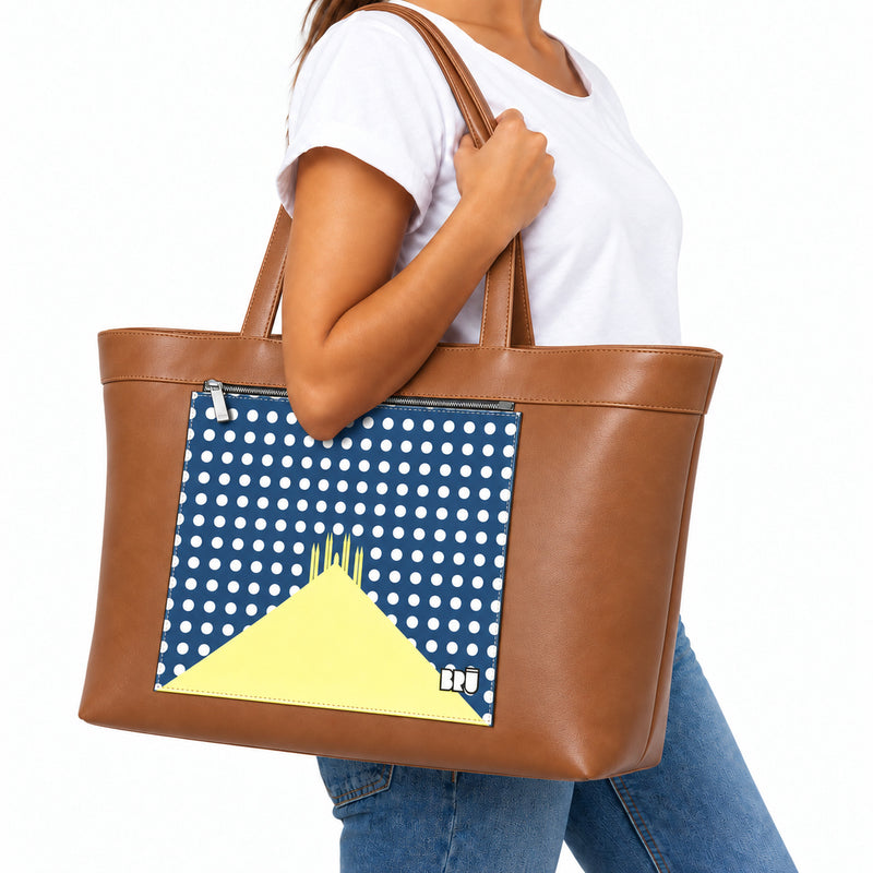 Borsa Biggy | Brown – Milan Edition Blue – indossata