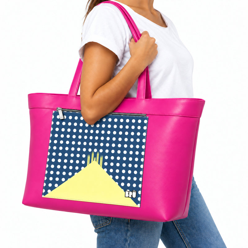 Borsa Biggy | Fuchsia – Milan Edition Blue – indossata