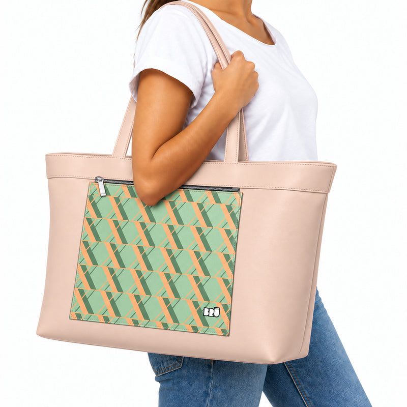 Borsa Biggy | Pink – Rome Edition Green – indossata