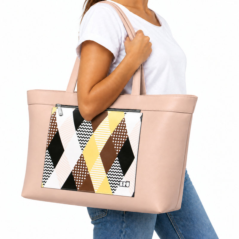 Borsa Biggy | Pink – Venice Edition Brown – indossata