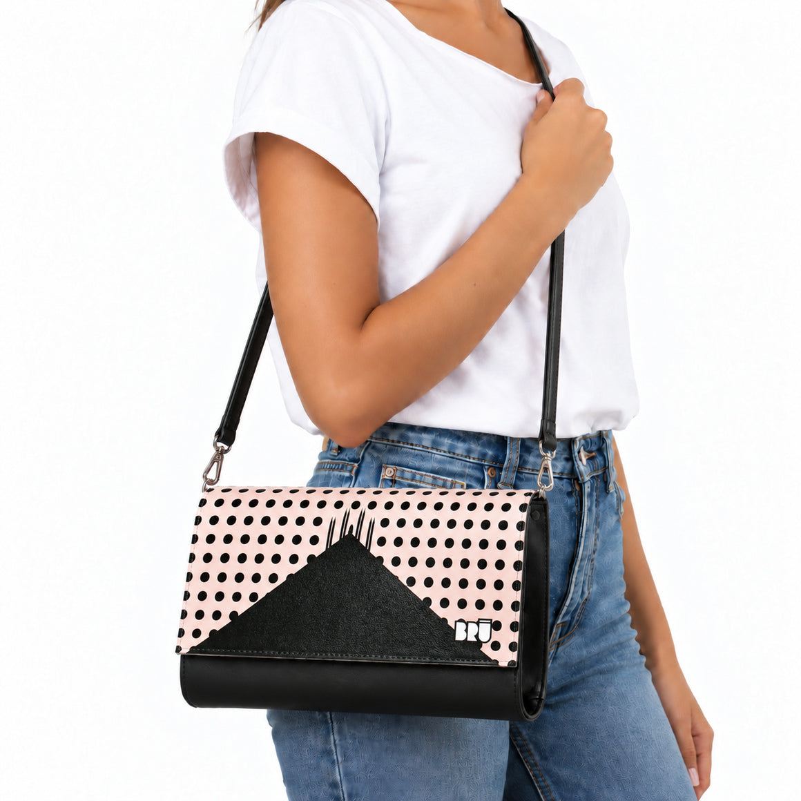 Borsa Muà | Black – Milan Edition Pink – indossata