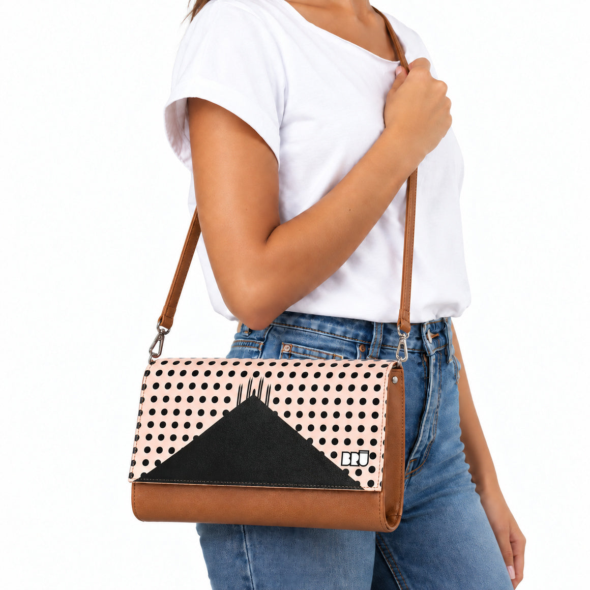 Borsa Muà | Brown – Milan Edition Pink – indossata