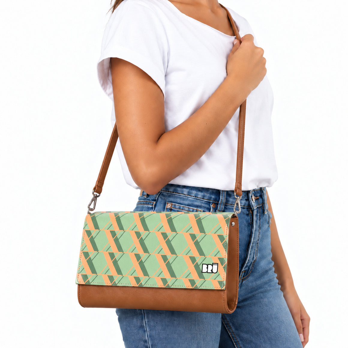 Borsa Muà | Brown – Rome Edition Green – indossata