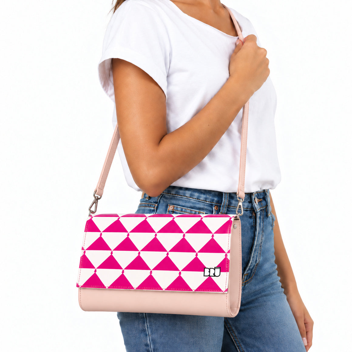 Borsa Muà | Pink – Apulia Edition Fuchsia – indossata