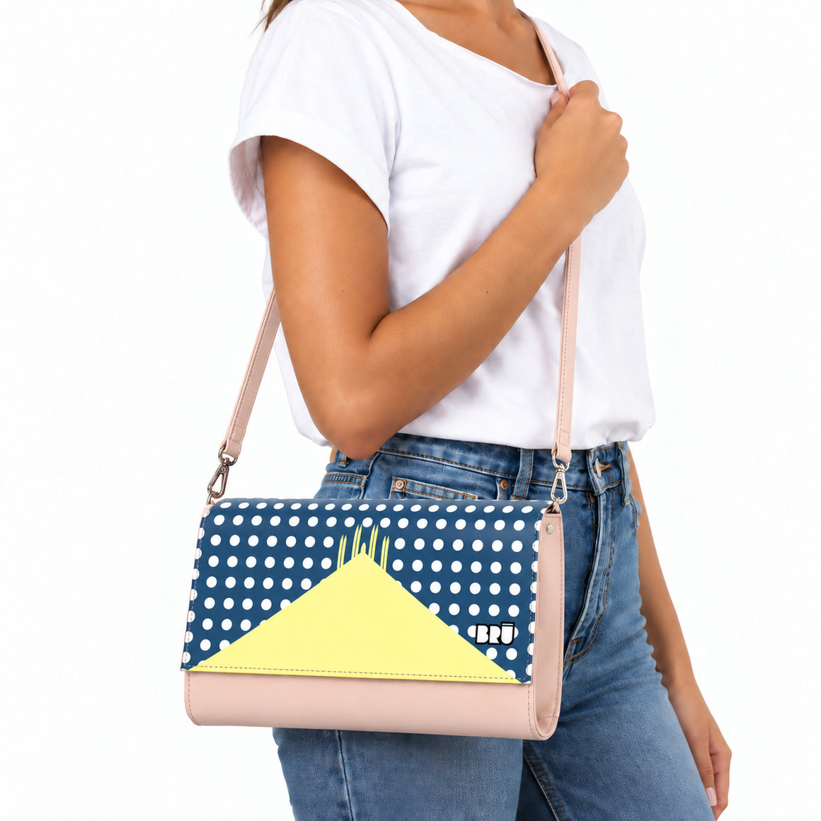 Borsa Muà | Pink – Milan Edition Blue – indossata