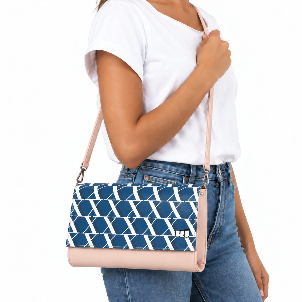 Borsa Muà | Pink – Rome Edition Blue – indossata