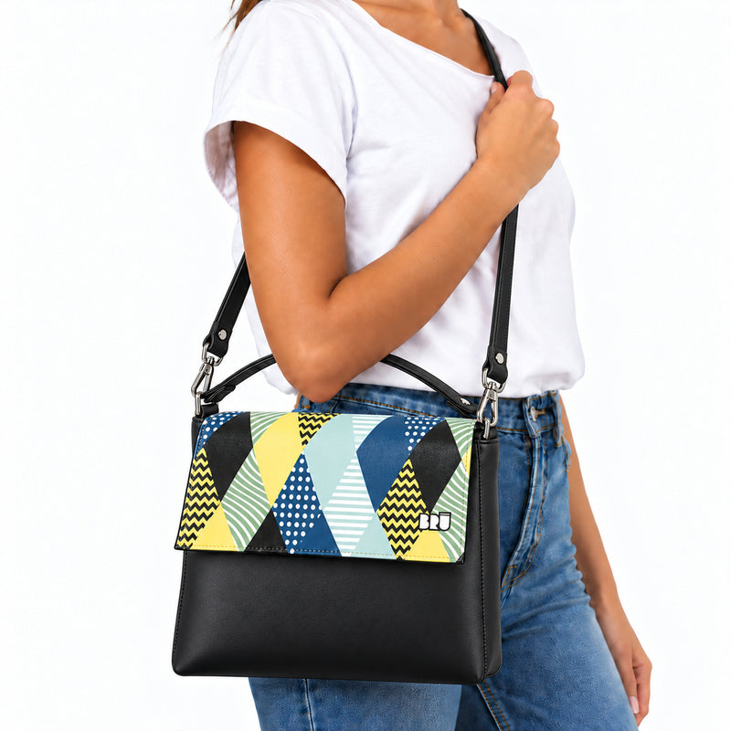 Borsa Zazzy | Black – Venice Edition Blue – indossata