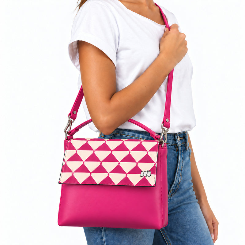 Borsa Zazzy | Fuchsia – Apulia Edition Fuchsia – indossata