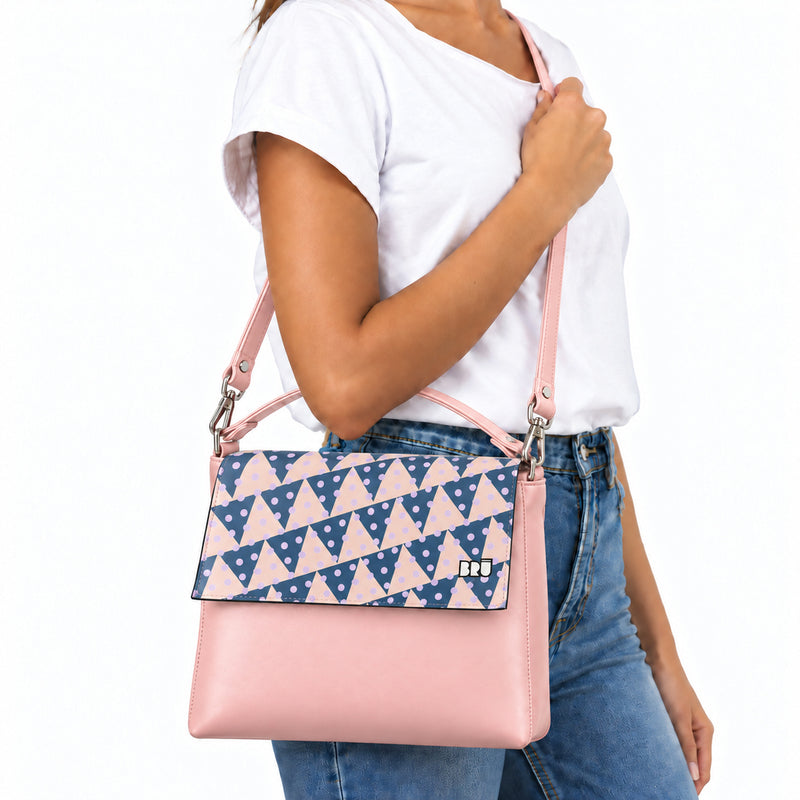 Borsa Zazzy | Pink – Naples Edition Pink – indossata