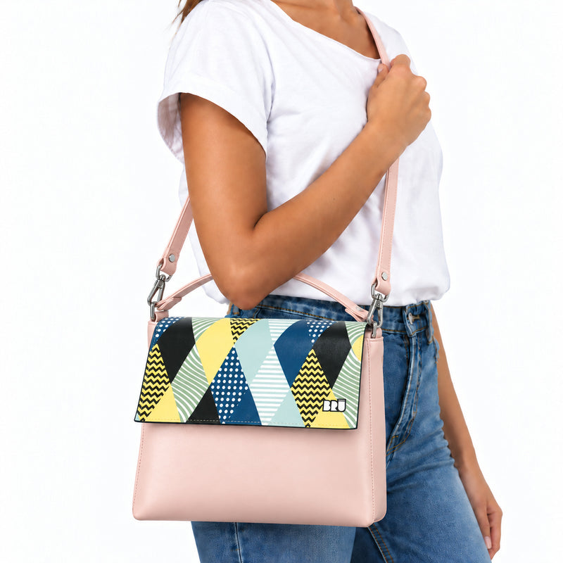 Borsa Zazzy | Pink – Venice Edition Blue – indossata