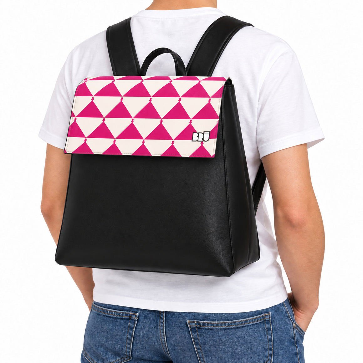 Zaino Mimì | Black – Apulia Edition Fuchsia – indossata