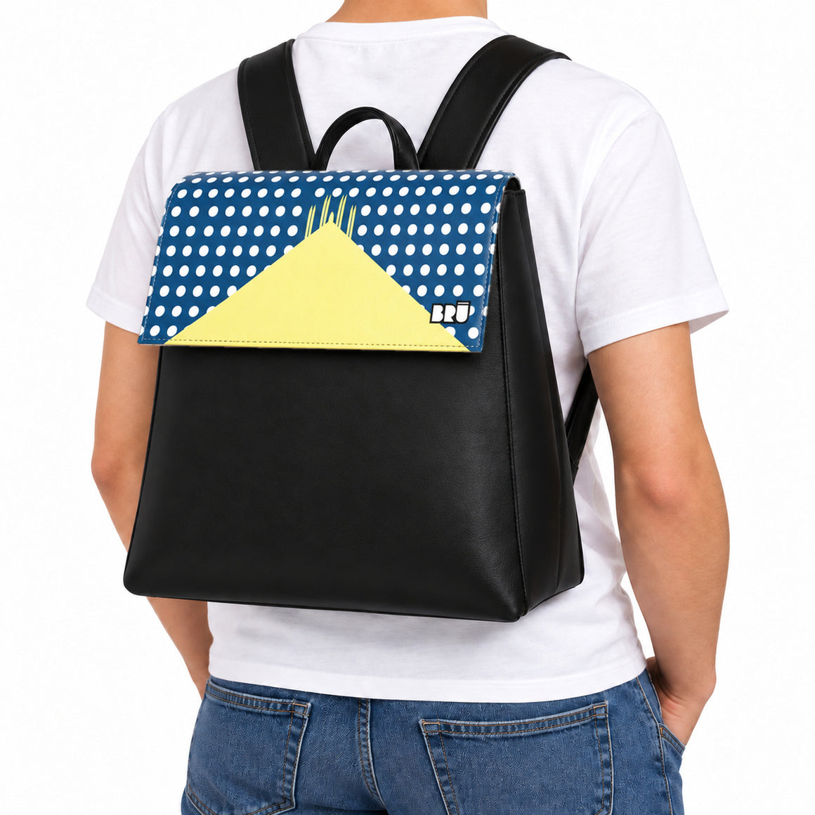 Zaino Mimì | Black – Milan Edition Blue – indossata