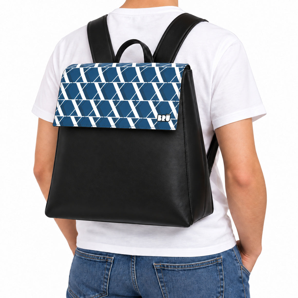 Zaino Mimì | Black – Rome Edition Blue – indossata