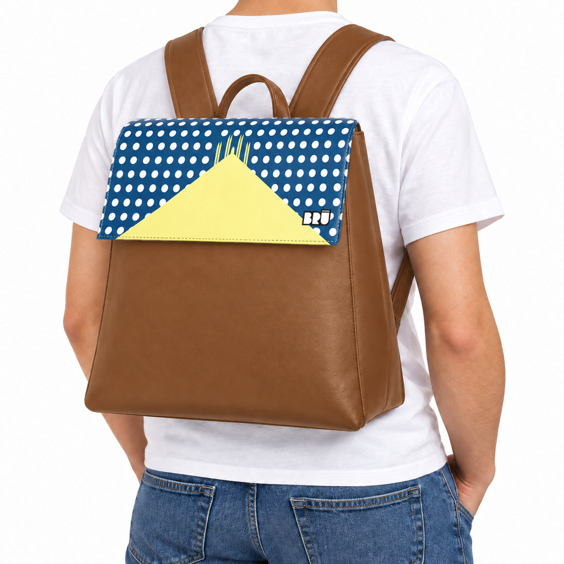 Zaino Mimì | Brown – Milan Edition Blue – indossata