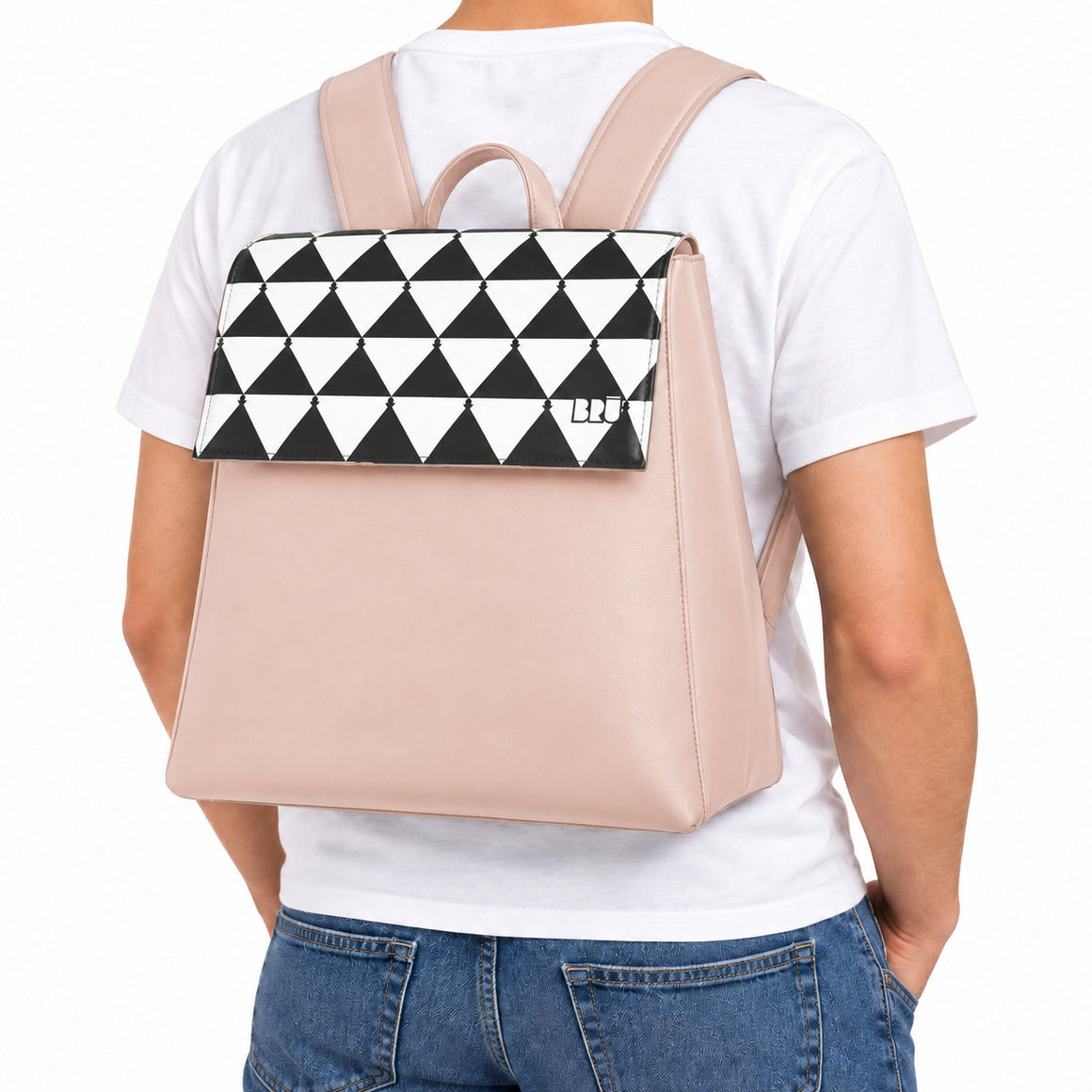 Zaino Mimì | Pink – Apulia Edition Black – indossata