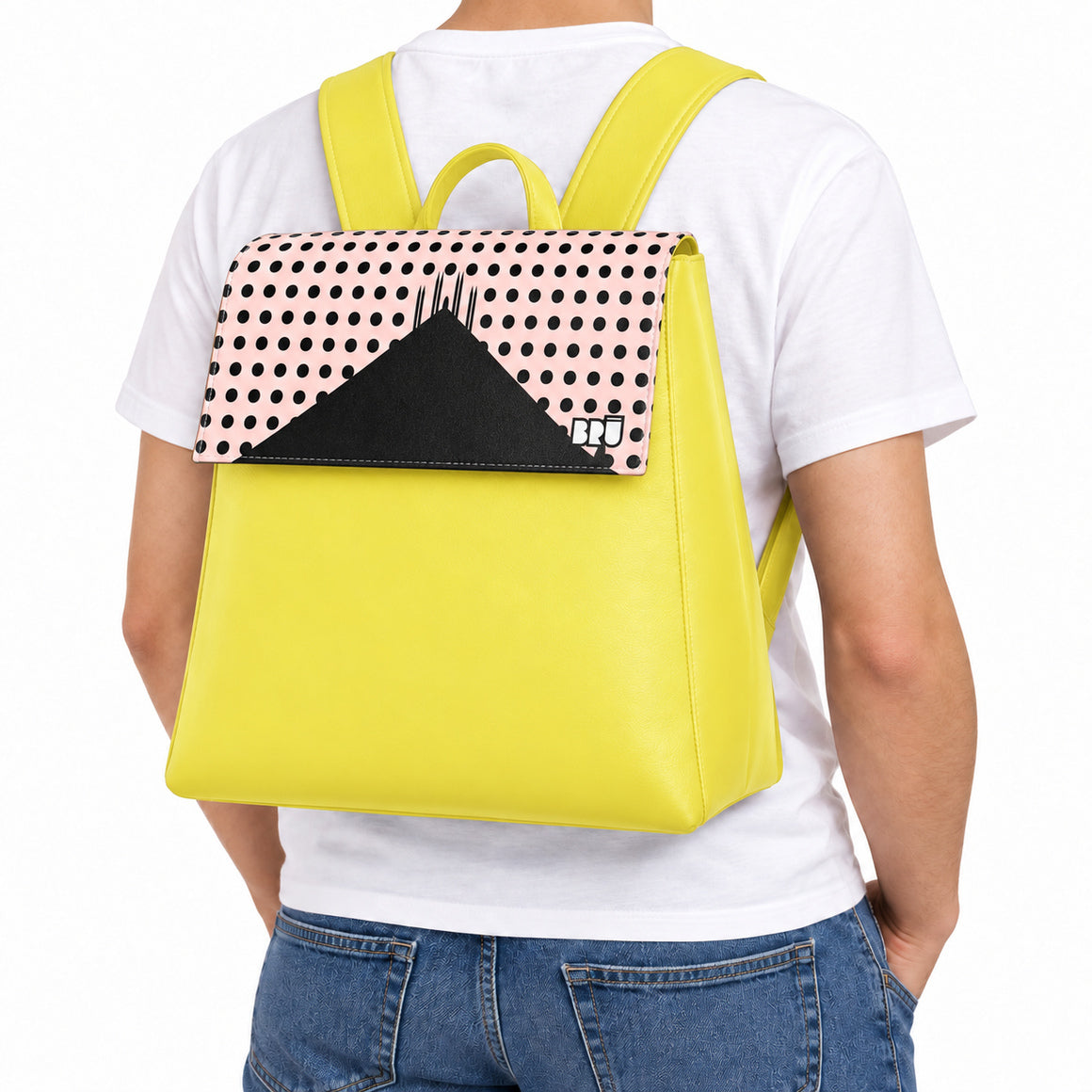 Zaino Mimì | Yellow – Milan Edition Pink – indossata